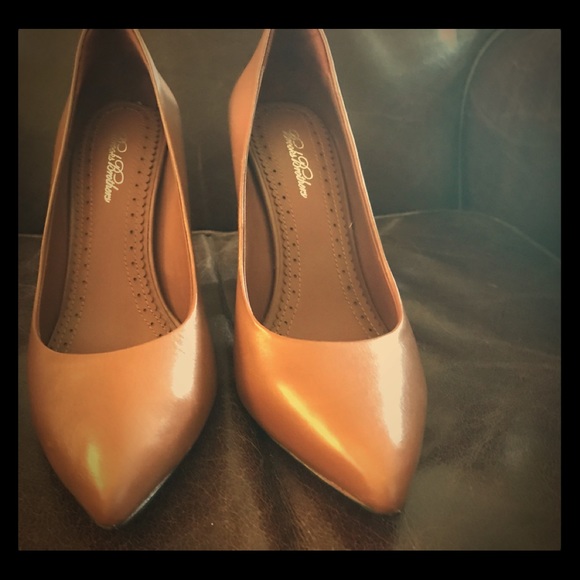 Brooks Brothers Shoes - Brooks Brothers Cognac Heels